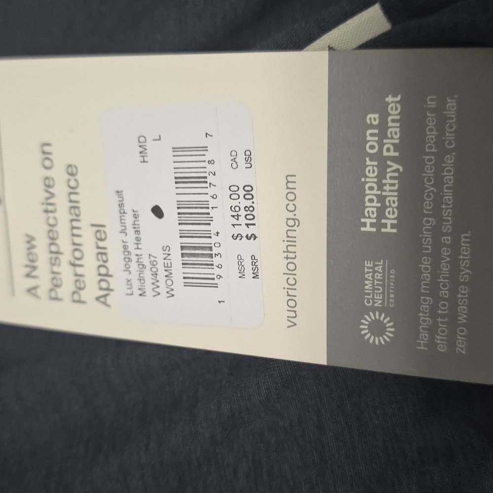 NWT Women's Vuori Lux Jogger V-Neck Jumpsuit Size Large. Color Midnight Heather - Picture 4 of 4